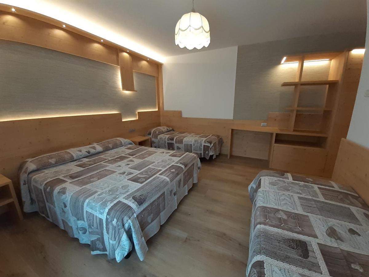 Hotel Garni Miramonti Falcade Luaran gambar