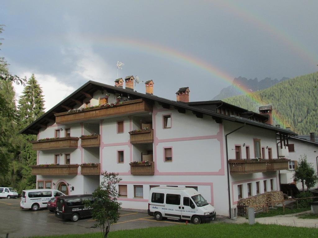 Hotel Garni Miramonti Falcade Luaran gambar